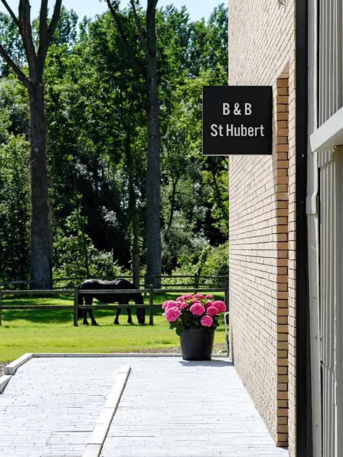 B & B St-Hubert Sint-Martens-Lennik Exteriör bild