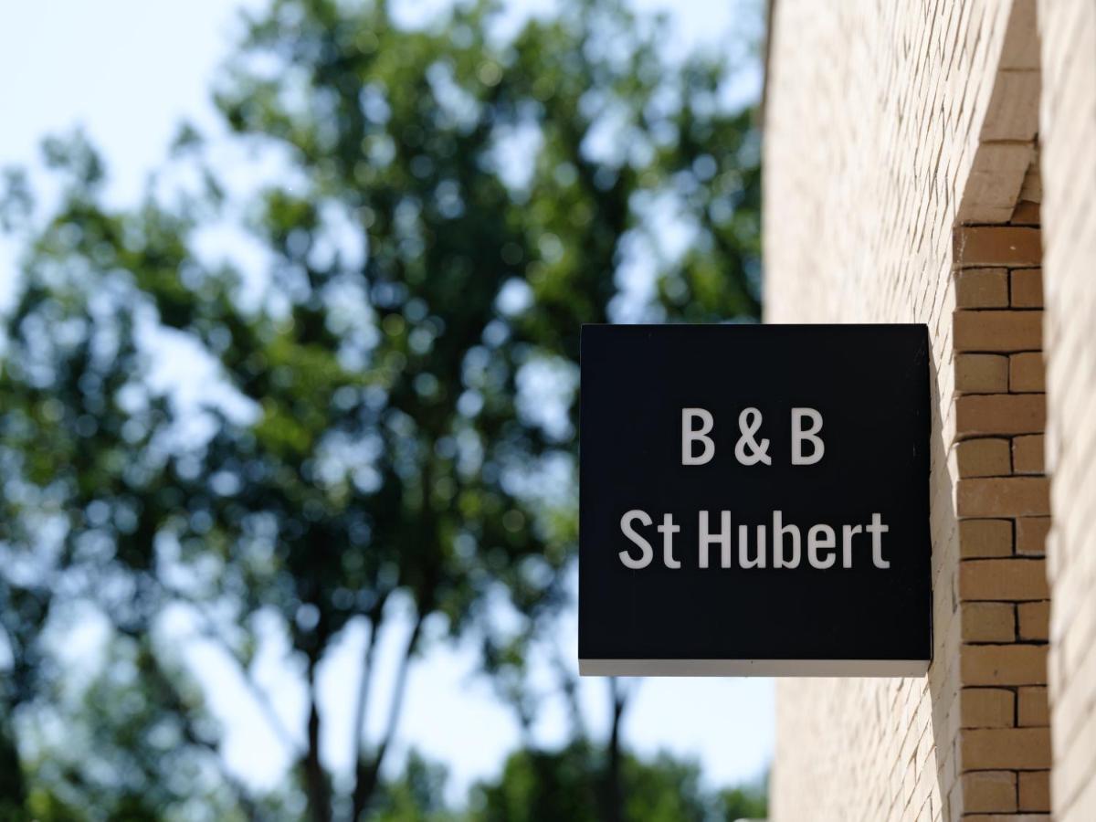 B & B St-Hubert Sint-Martens-Lennik Exteriör bild